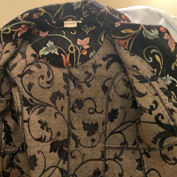 Jacket - Picture 5 of 8